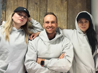 Alina, Pawel und Laura in den neuen Staffomatic Hoodies