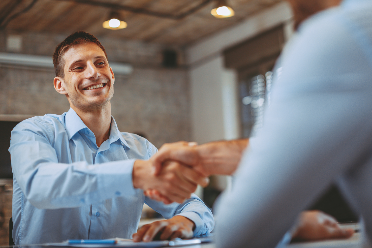 mood stock handshale mitarbeiter